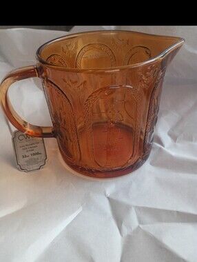 CWC Cook With Color Amber HalloweenGlass Measuring Cup 32oz  CupsSpiders/bats